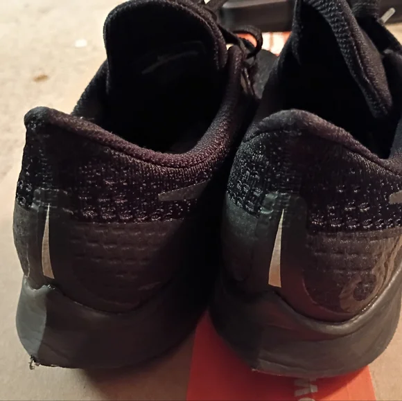 Nike Women's Sleek Black Athletic Shoes - Picture 4 of 4